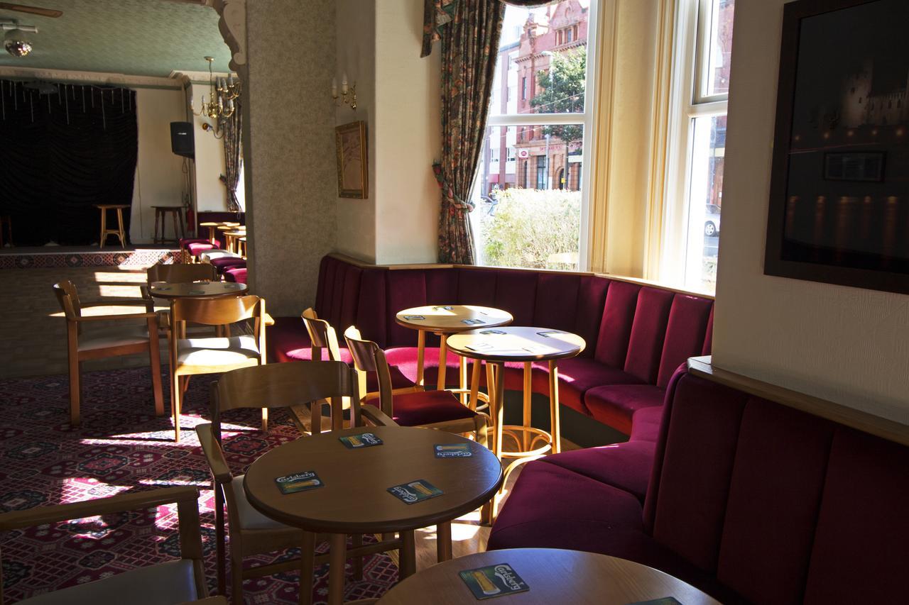 Evans Hotel Лландидно Экстерьер фото