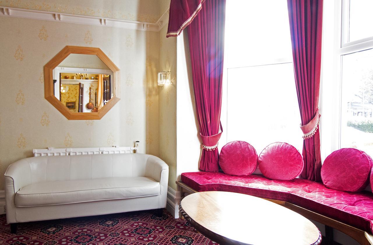 Evans Hotel Лландидно Экстерьер фото
