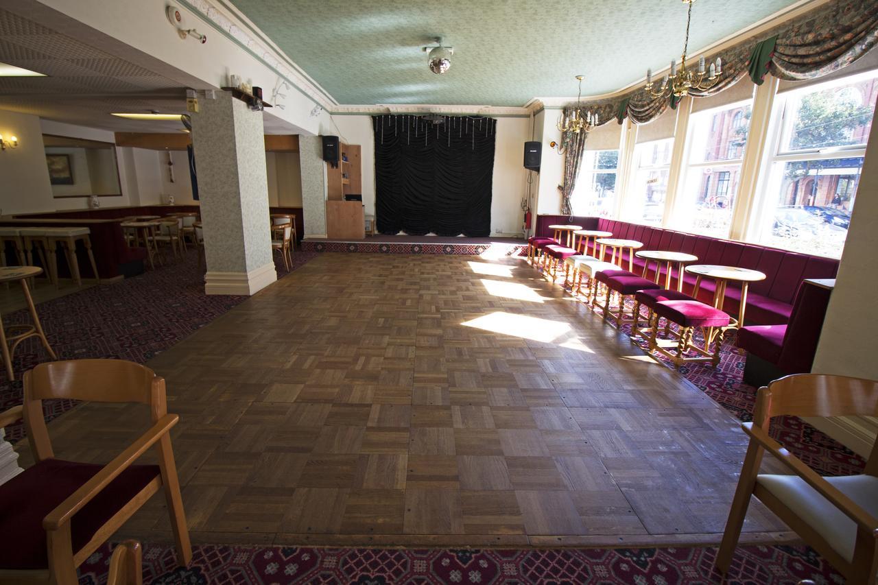 Evans Hotel Лландидно Экстерьер фото