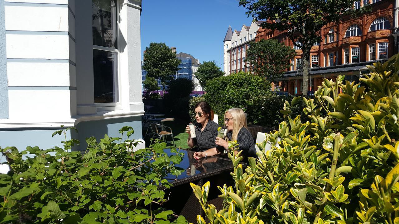 Evans Hotel Лландидно Экстерьер фото
